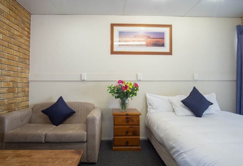 هتل Acacia Motor Inn