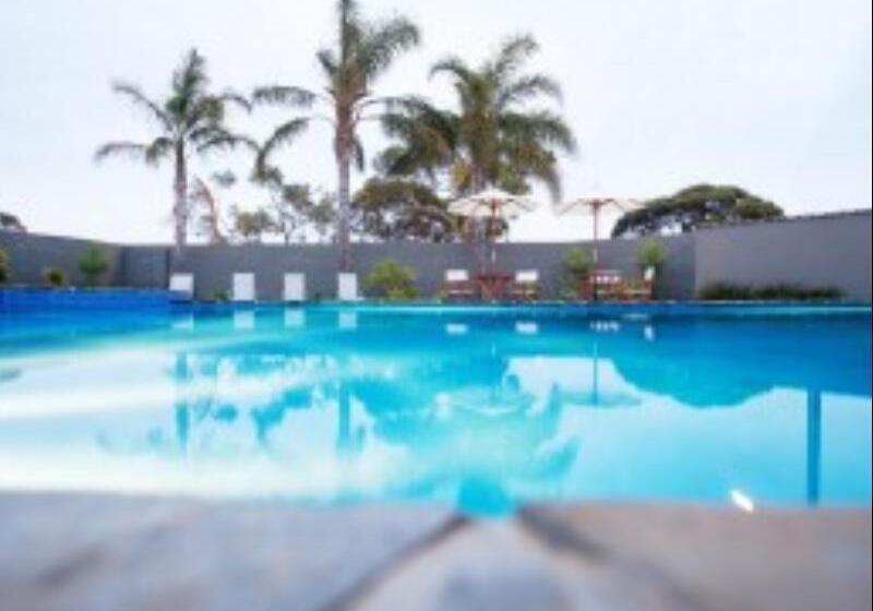 בית מלון כפרי Adelaide Road Motor Lodge