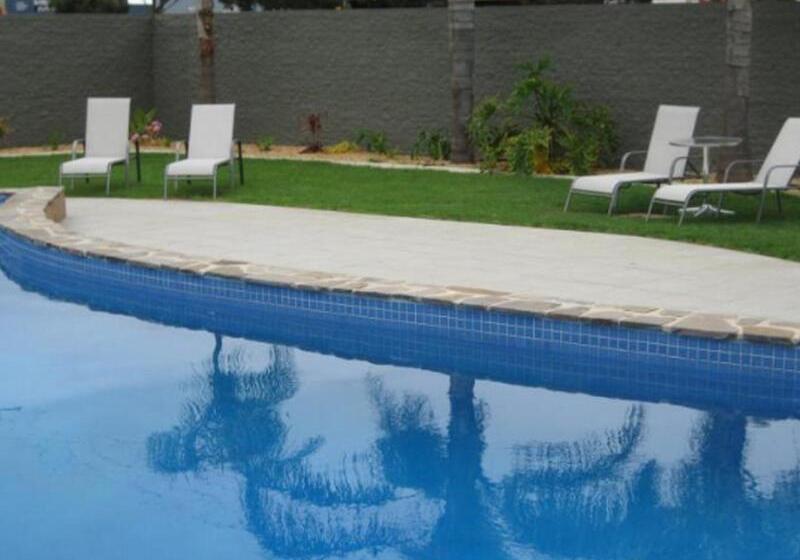 בית מלון כפרי Adelaide Road Motor Lodge