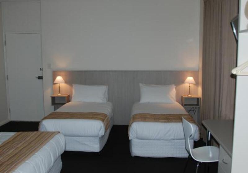 בית מלון כפרי Adelaide Road Motor Lodge