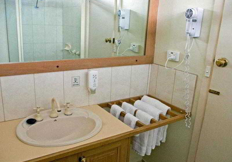 هتل Admiralty Inn