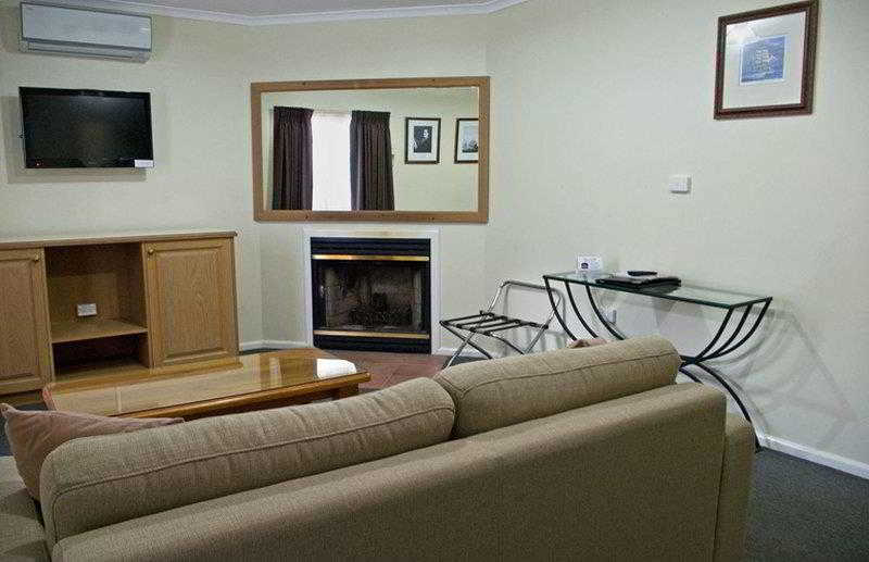 هتل Admiralty Inn