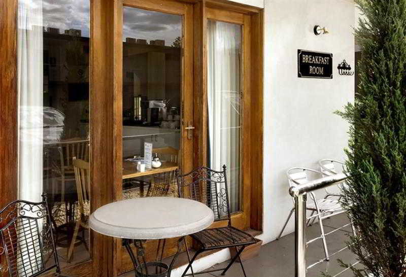 هتل Admiralty Inn