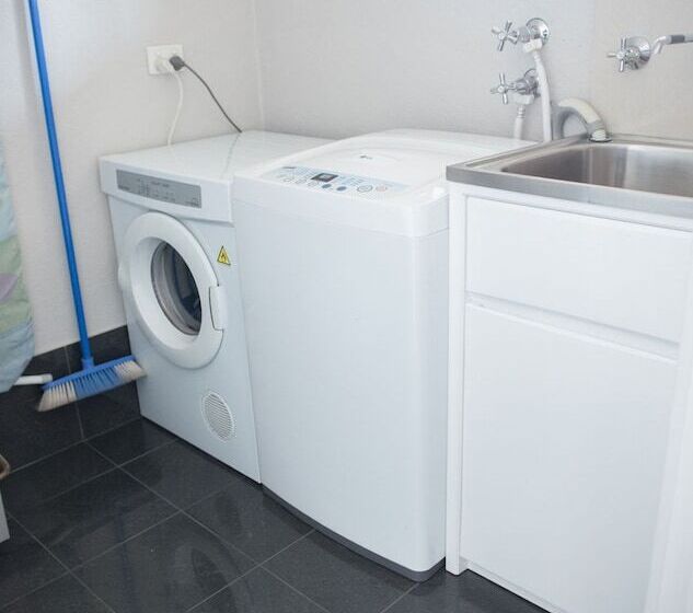 فندق Arkana Motor Inn & Terrace Apartments