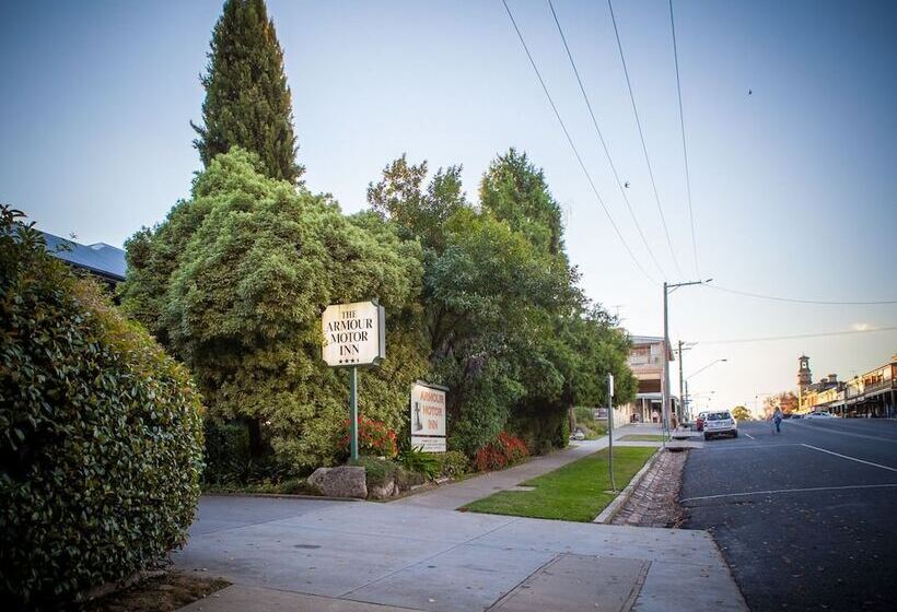 فندق Armour Motor Inn