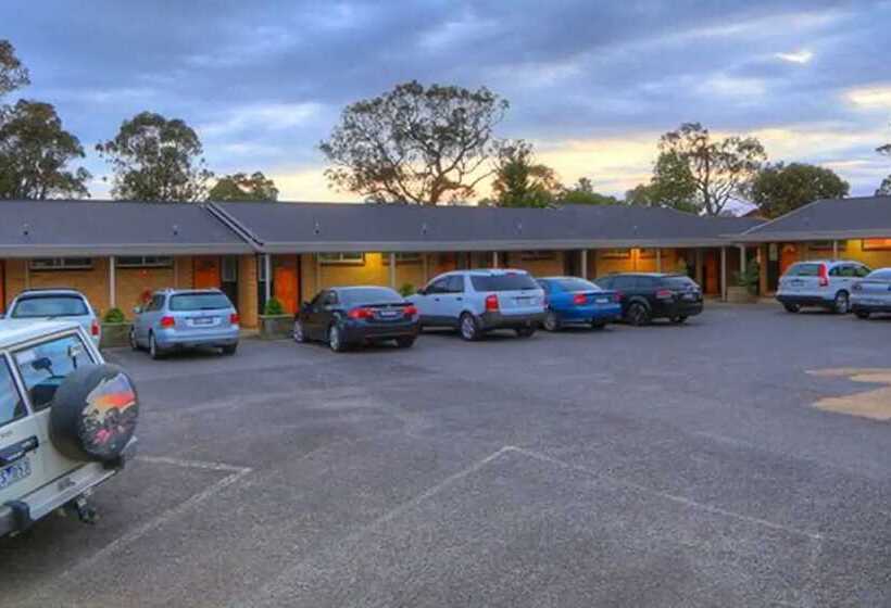 Отель Bairnsdale Motor Inn