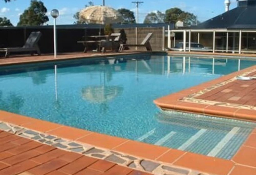 Отель Bairnsdale Motor Inn