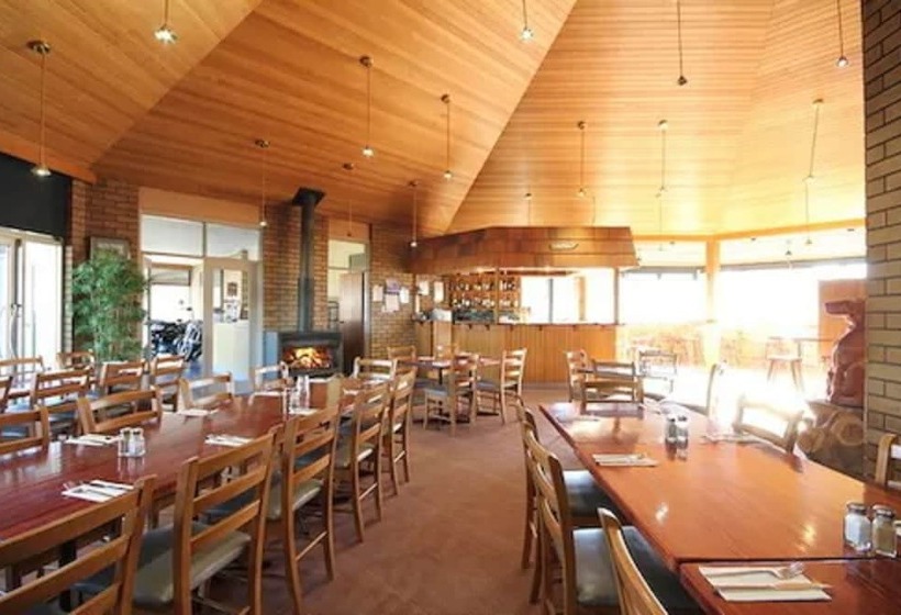 Отель Bairnsdale Motor Inn
