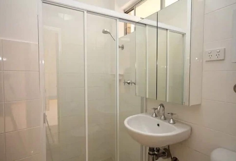 Отель Bairnsdale Motor Inn