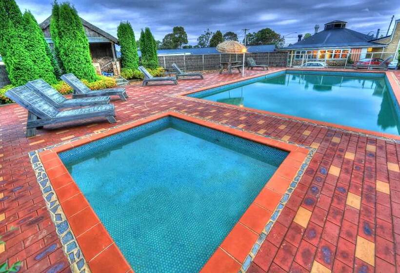 Отель Bairnsdale Motor Inn