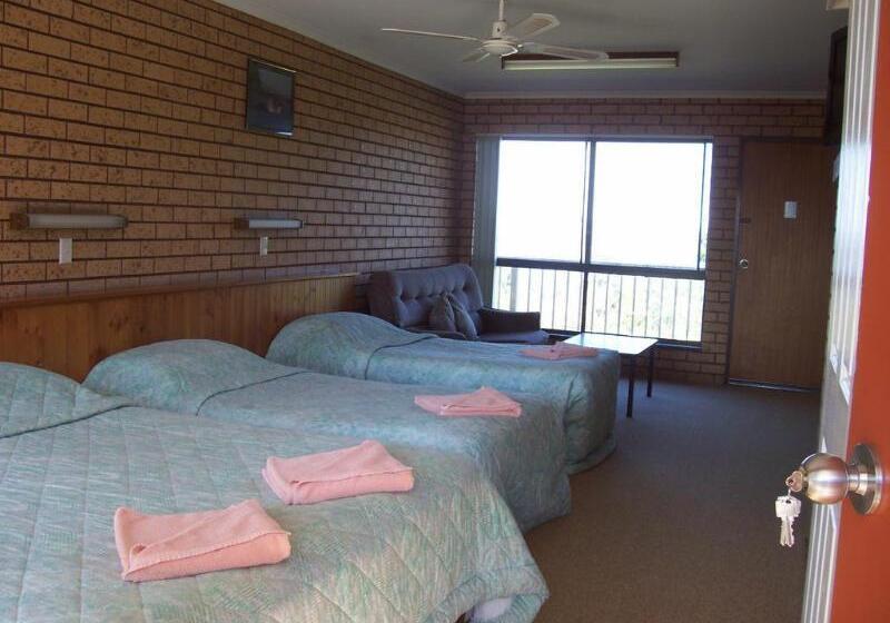 בית מלון כפרי Bayview Motor Inn