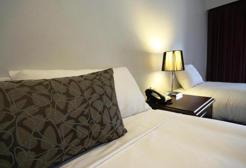 酒店 Bell Tower Inn