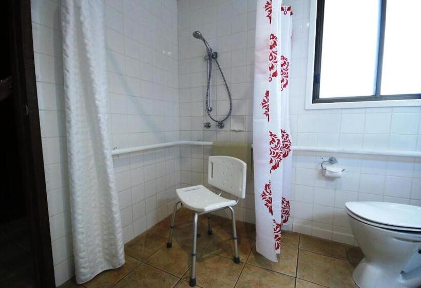 酒店 Bell Tower Inn