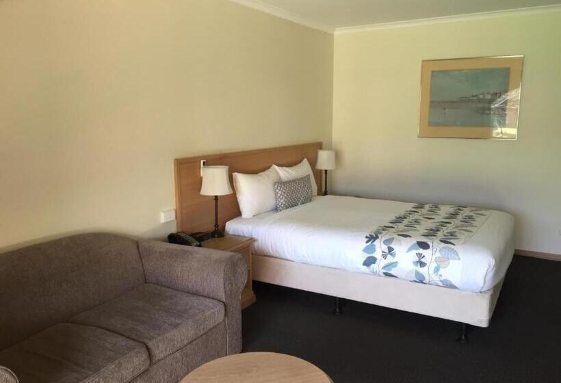 酒店 Bell Tower Inn