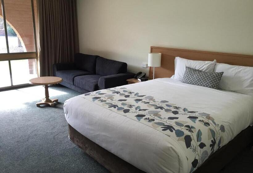 酒店 Bell Tower Inn