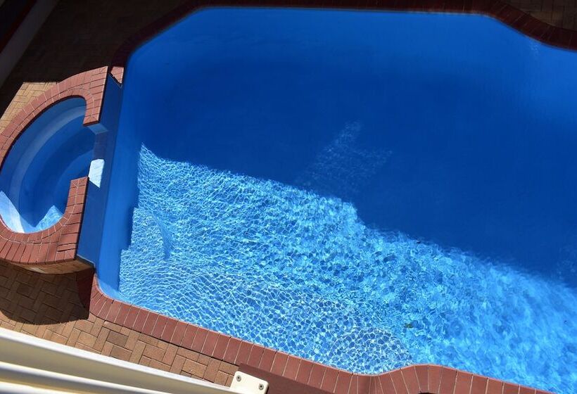 هتل Best Western Bundaberg City Motor Inn