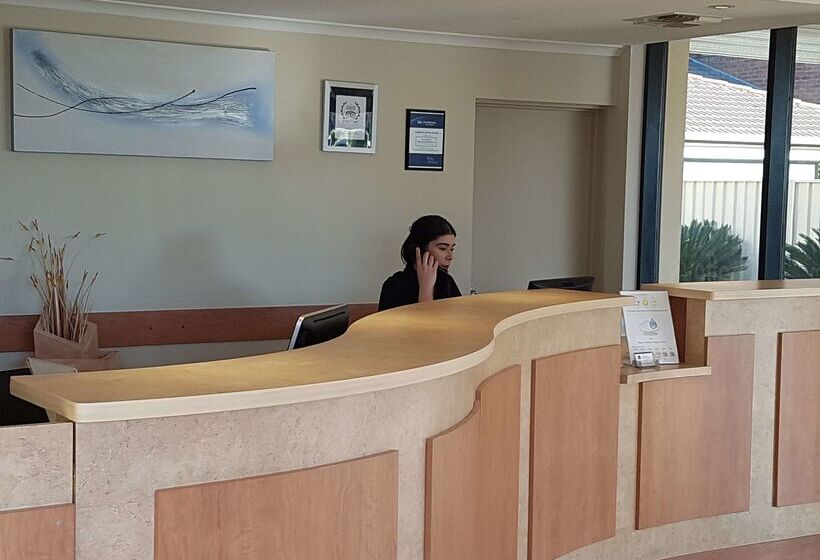 هتل Best Western Chaffey Motor Inn