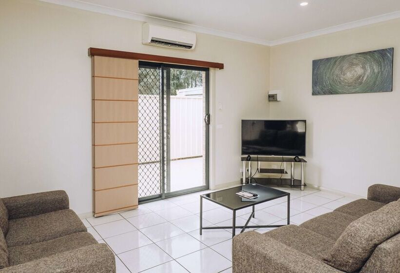 هتل Best Western Chaffey Motor Inn