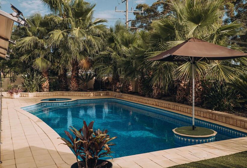 هتل Best Western Chaffey Motor Inn