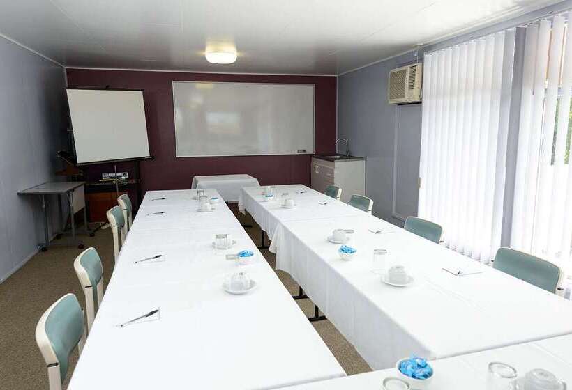 هتل Bundaberg International Motor Inn