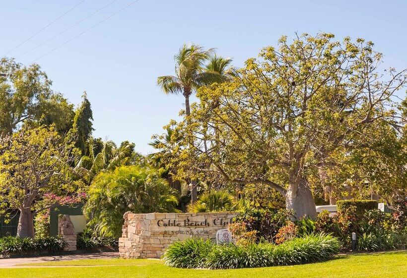 فندق Cable Beach Club Resort & Spa