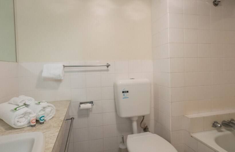 فندق Cairns Holiday Lodge