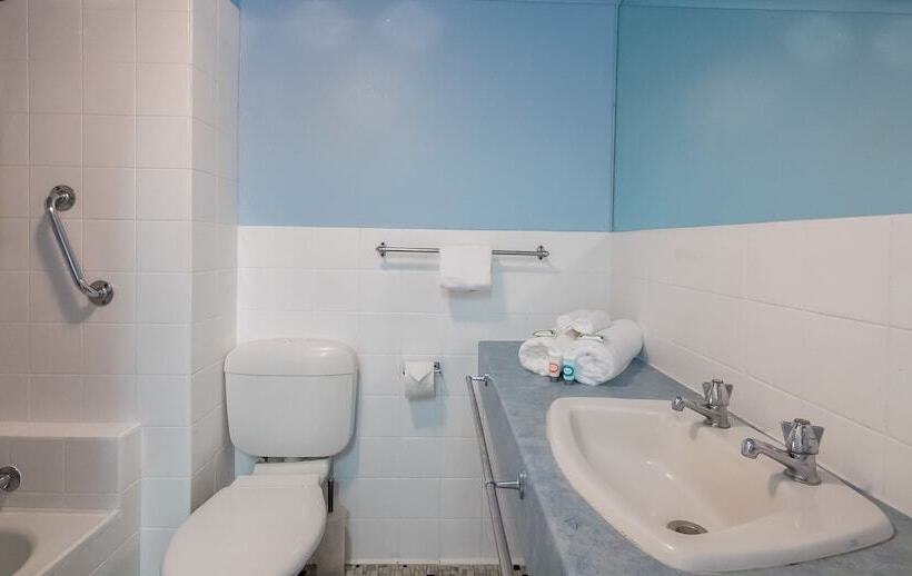 فندق Cairns Holiday Lodge