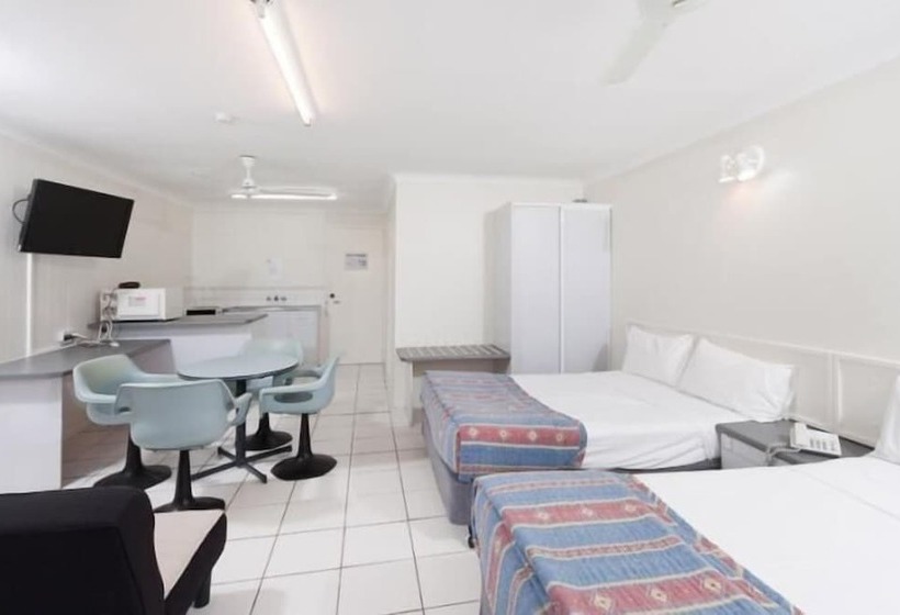 فندق Cairns Holiday Lodge
