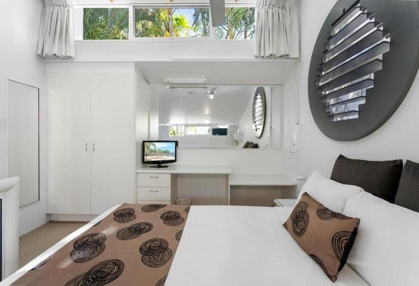 Отель Caribbean Noosa