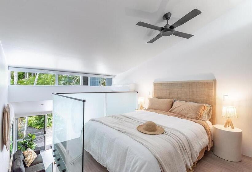 Отель Caribbean Noosa