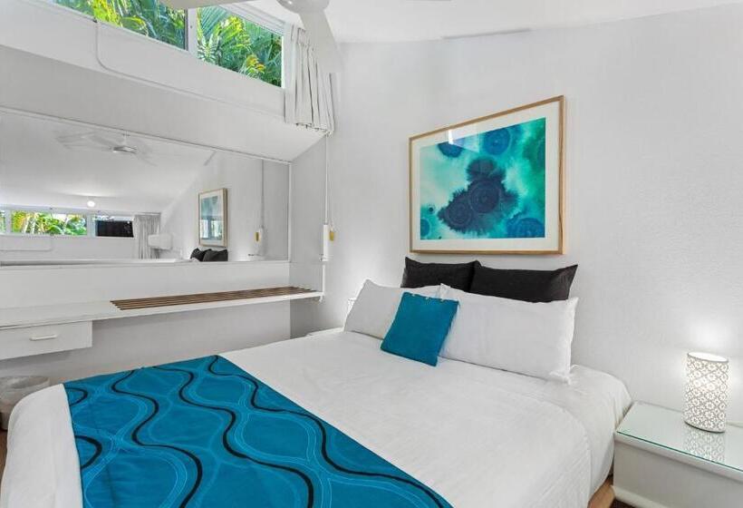 Отель Caribbean Noosa