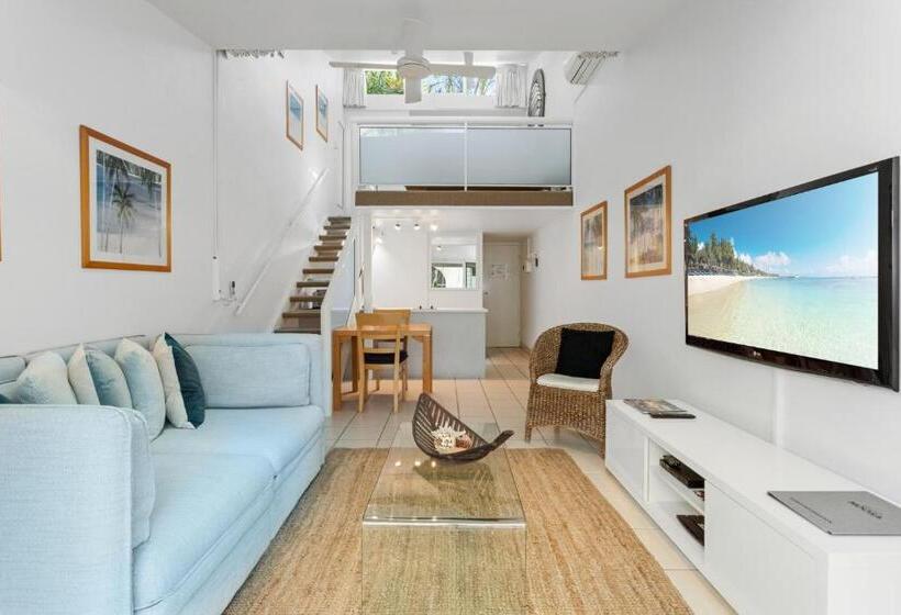 Отель Caribbean Noosa