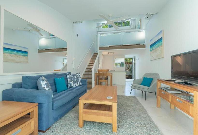 Отель Caribbean Noosa