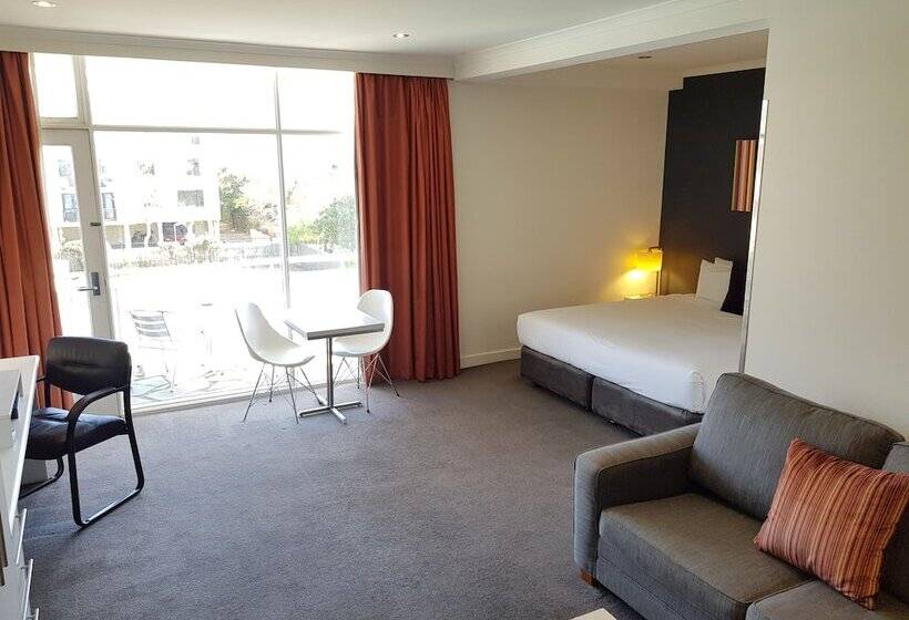 בית מלון כפרי The Parkmore