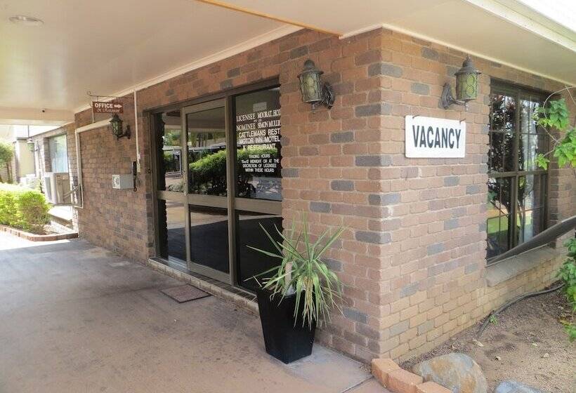 Отель Cattleman's Rest Motor Inn