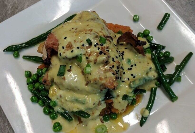 Отель Cattleman's Rest Motor Inn