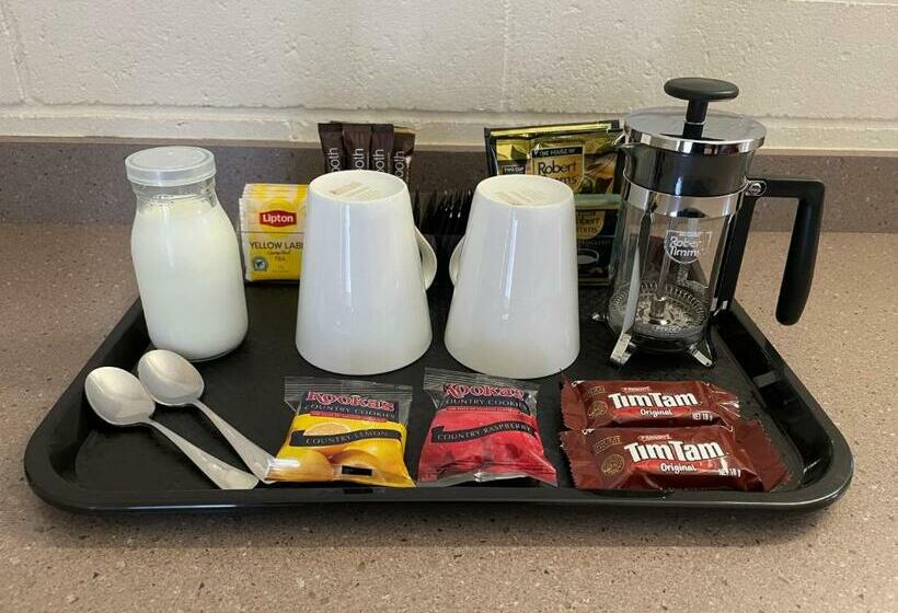 בית מלון כפרי Central Highlands Motor Inn