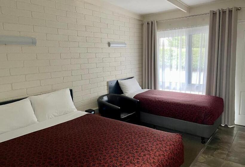 בית מלון כפרי Central Highlands Motor Inn