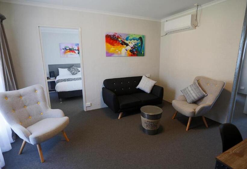 בית מלון כפרי Coachman's Eden