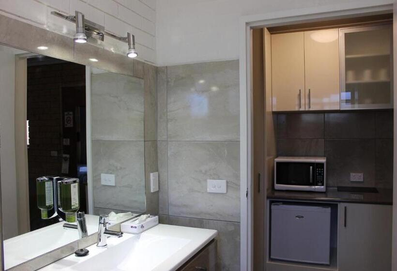 בית מלון כפרי Colac Mid City Motor Inn