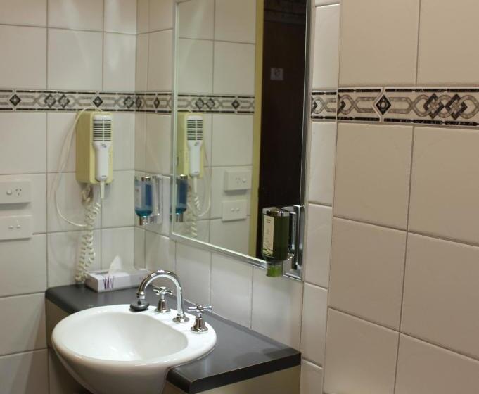 בית מלון כפרי Colac Mid City Motor Inn