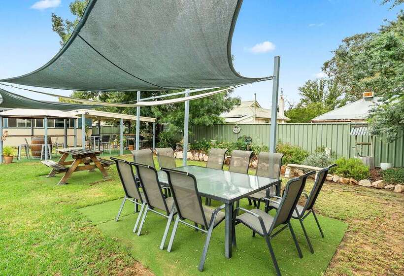 בית מלון כפרי Comfort Inn Benalla