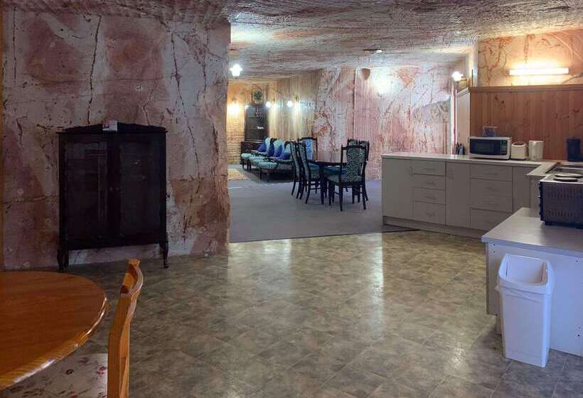هتل Comfort Inn Coober Pedy Experience