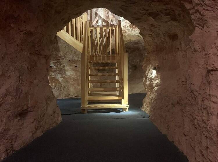 هتل Comfort Inn Coober Pedy Experience