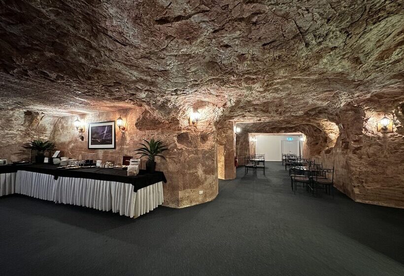 هتل Comfort Inn Coober Pedy Experience