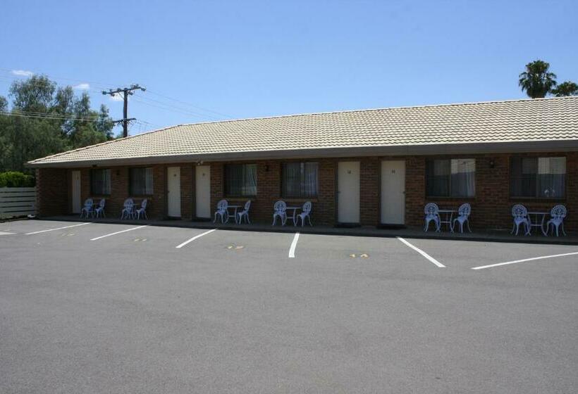 בית מלון כפרי Mid Town Inn Narrabri