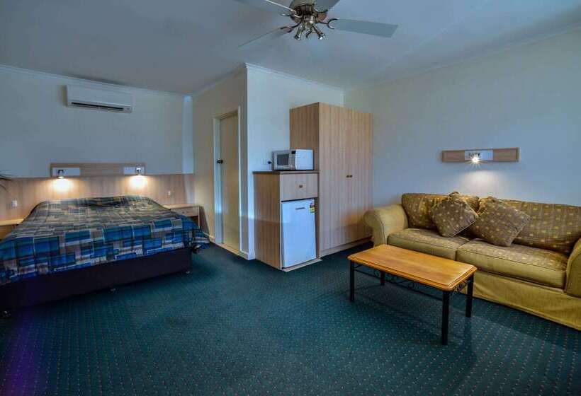 هتل Comfort Inn & Suites Augusta Westside