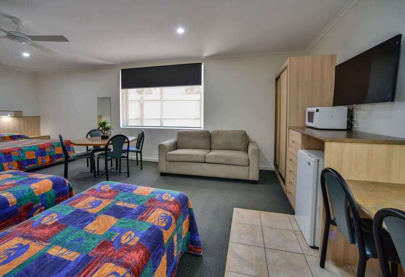 هتل Comfort Inn & Suites Augusta Westside