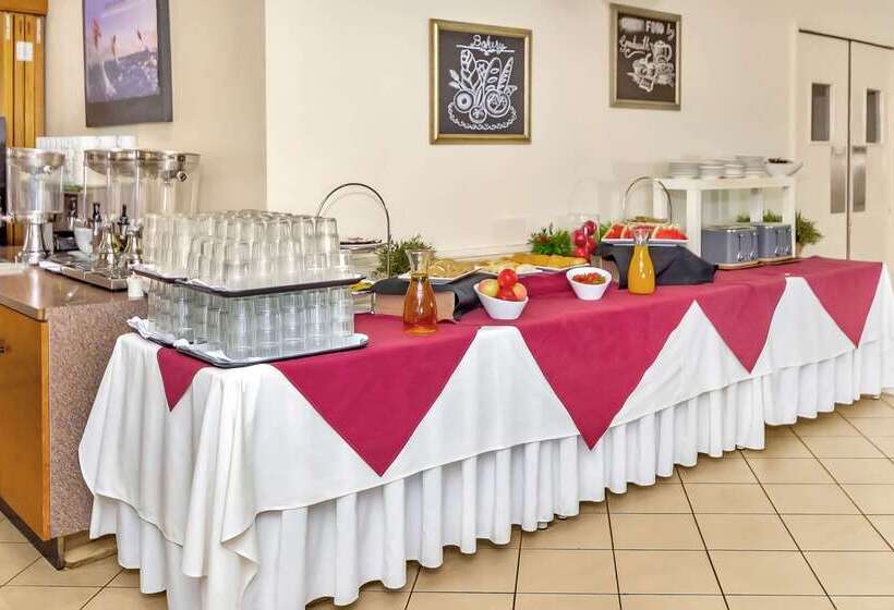 酒店 Comfort Inn & Suites Goodearth Perth