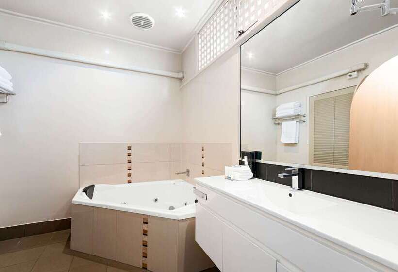 호텔 Comfort Inn & Suites Lakes Entrance